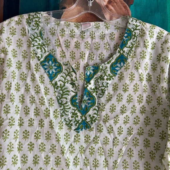 Green Floral Women's Tunic - Picture 5 of 16